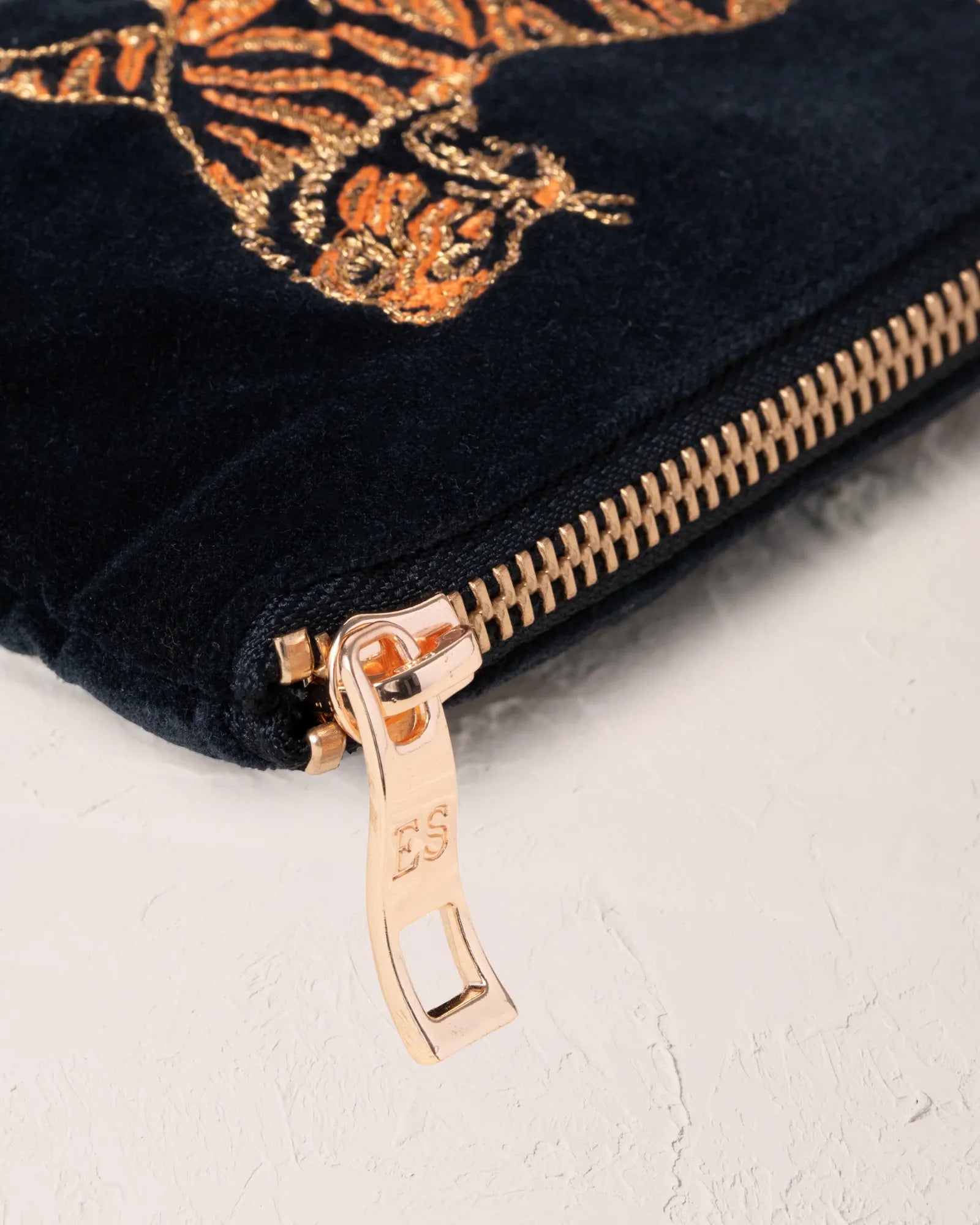 Wild Tiger Coin Purse - Charcoal