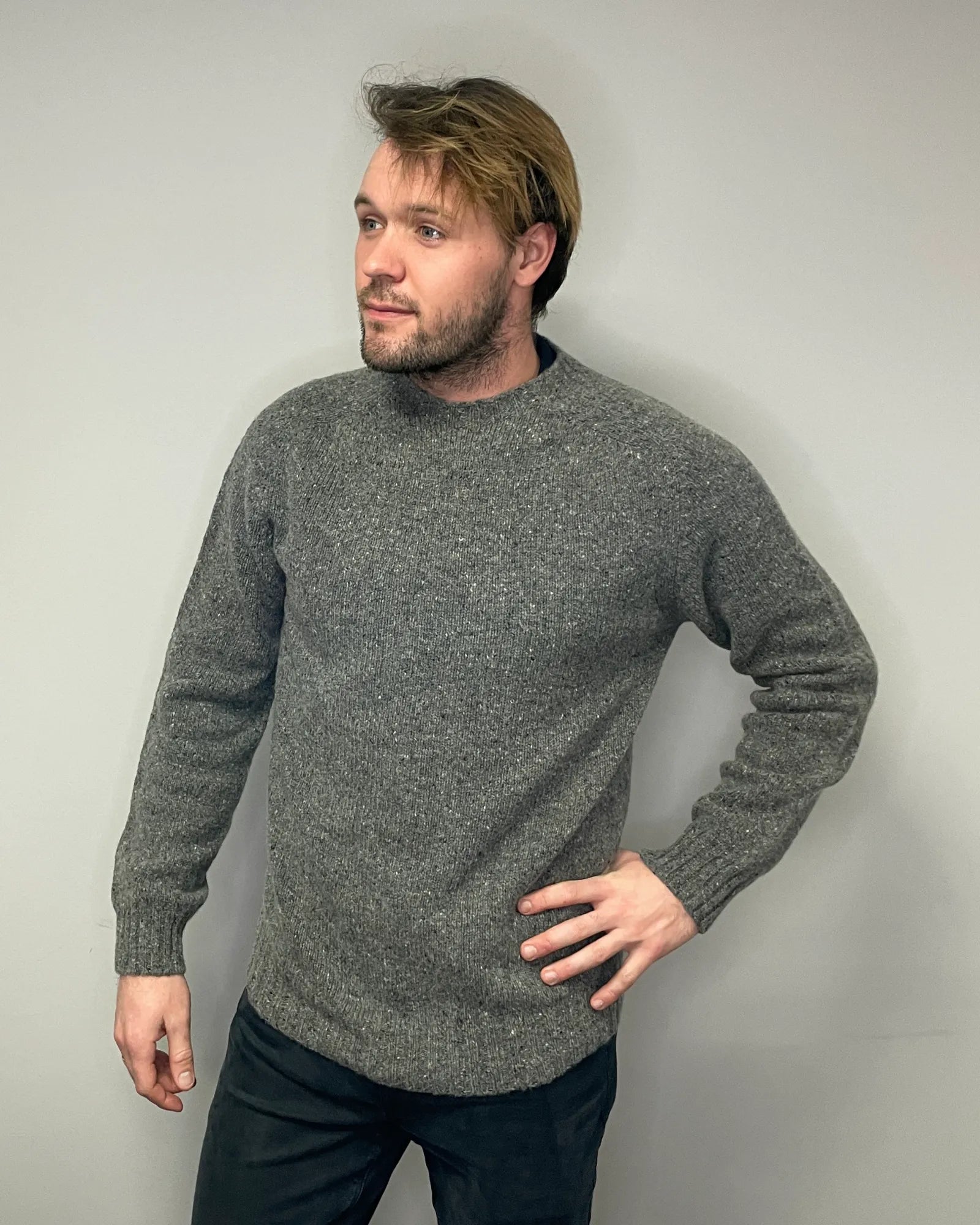 Harley of Scotland Men's Knitted Jumper (M5008/7) St Kilda – Beacon