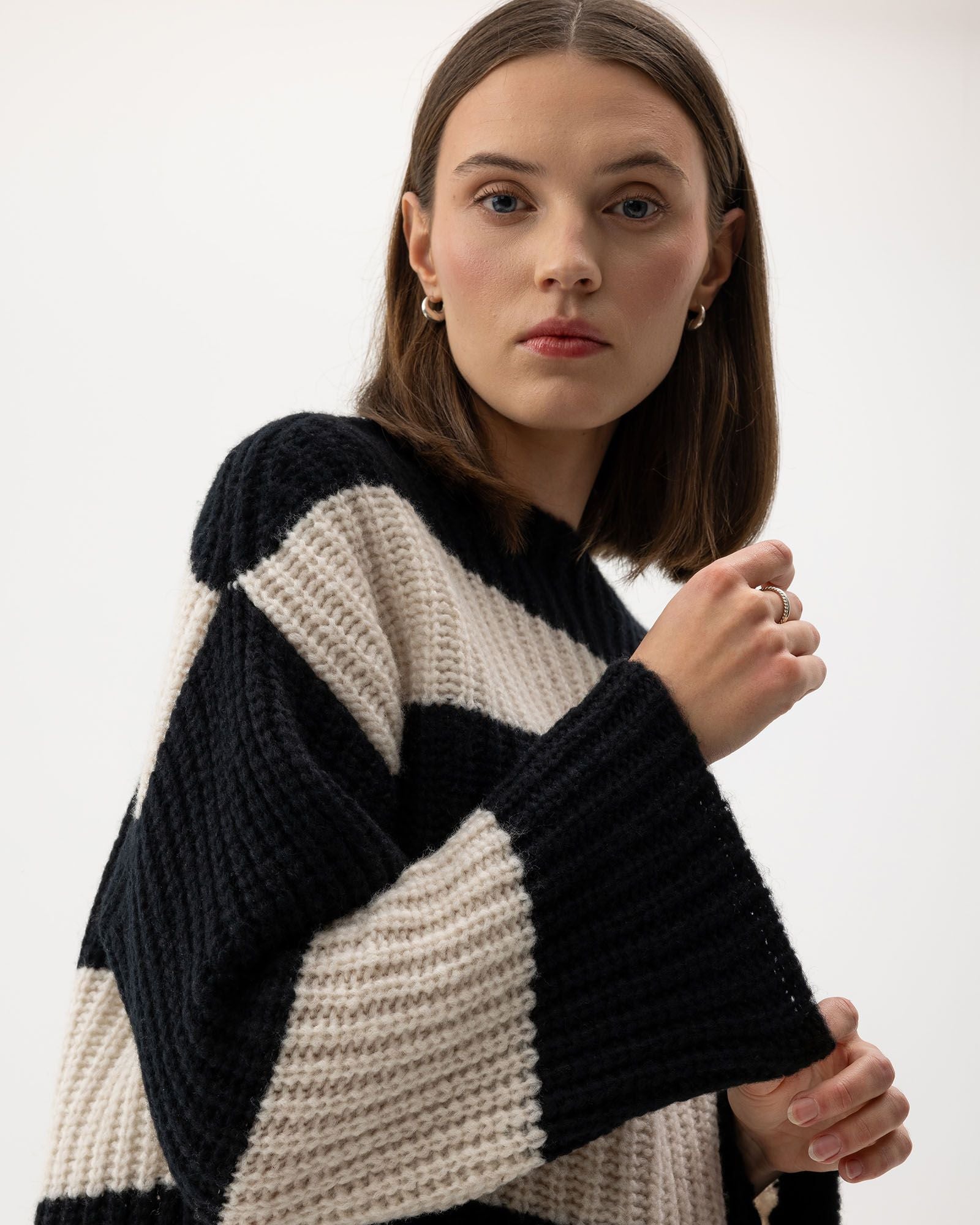 Cajsa Sweater - Black/Sandshell