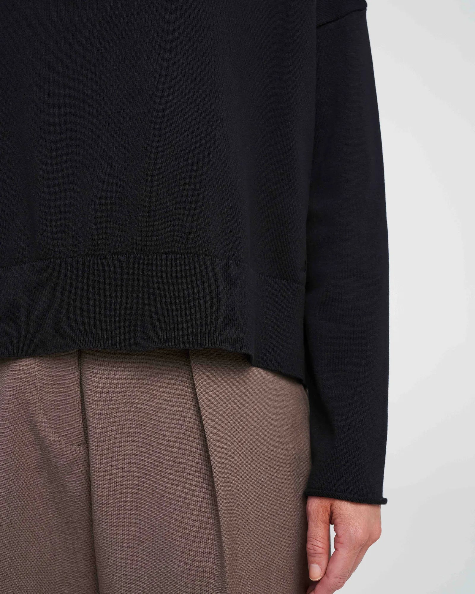 Hulda Knitted Oversized Turtle Neck Sweater - Black