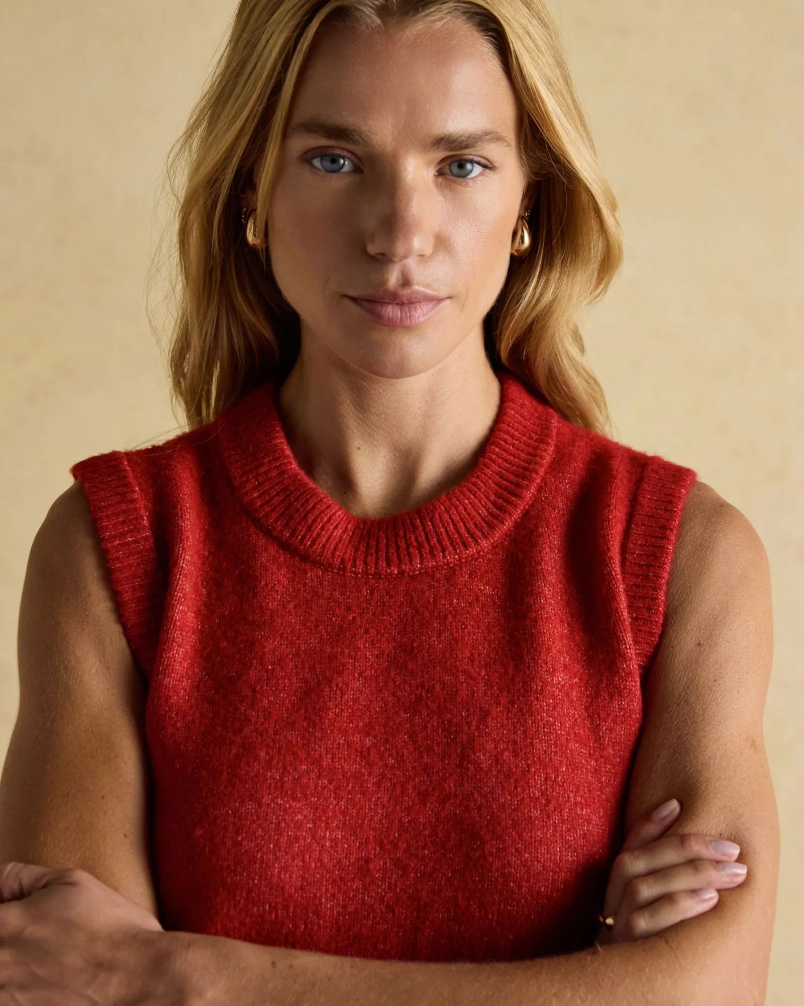 Holly Vest - Red