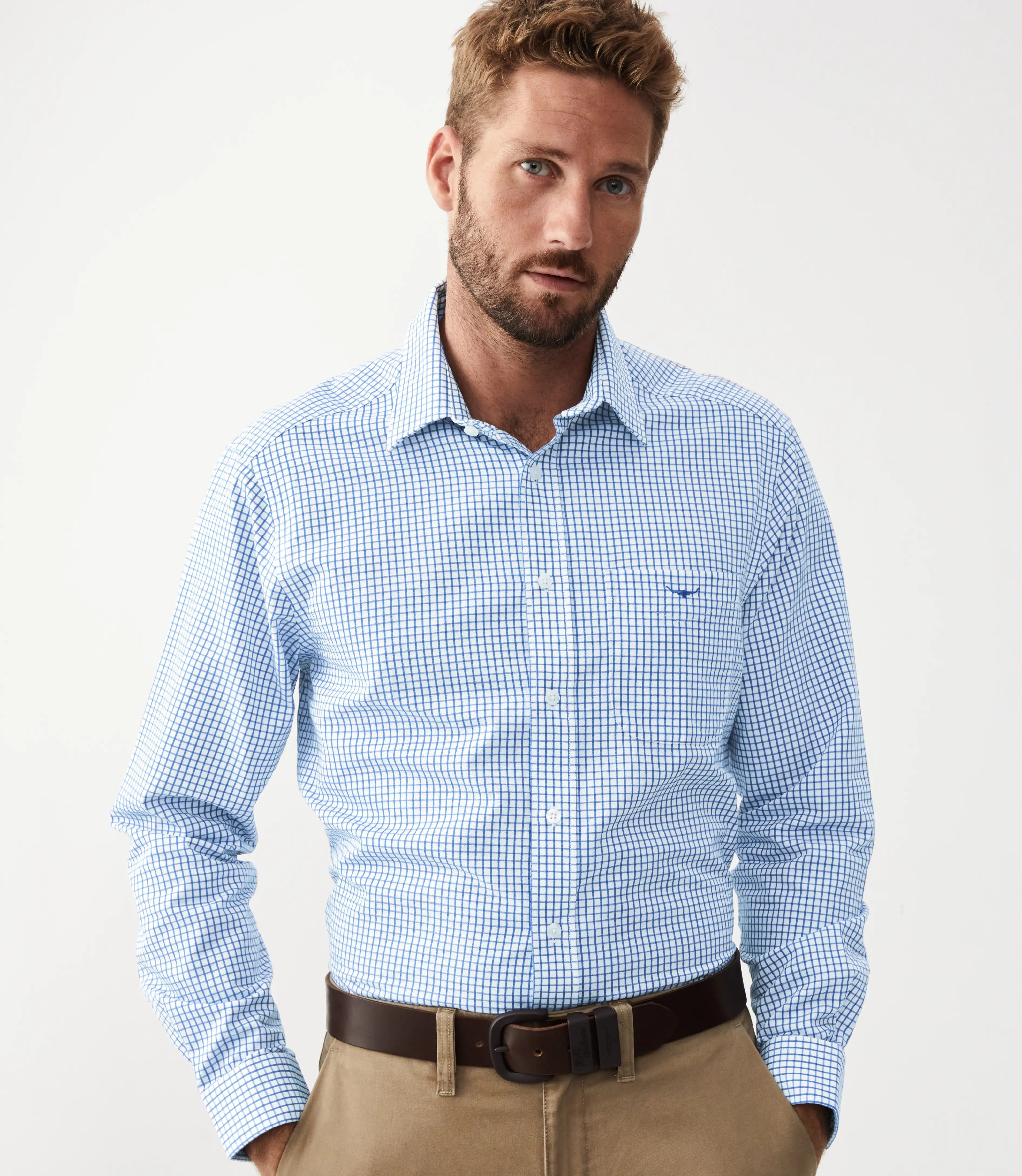 Male Model Wearing RMWilliams Collins Shirt in White & Blue