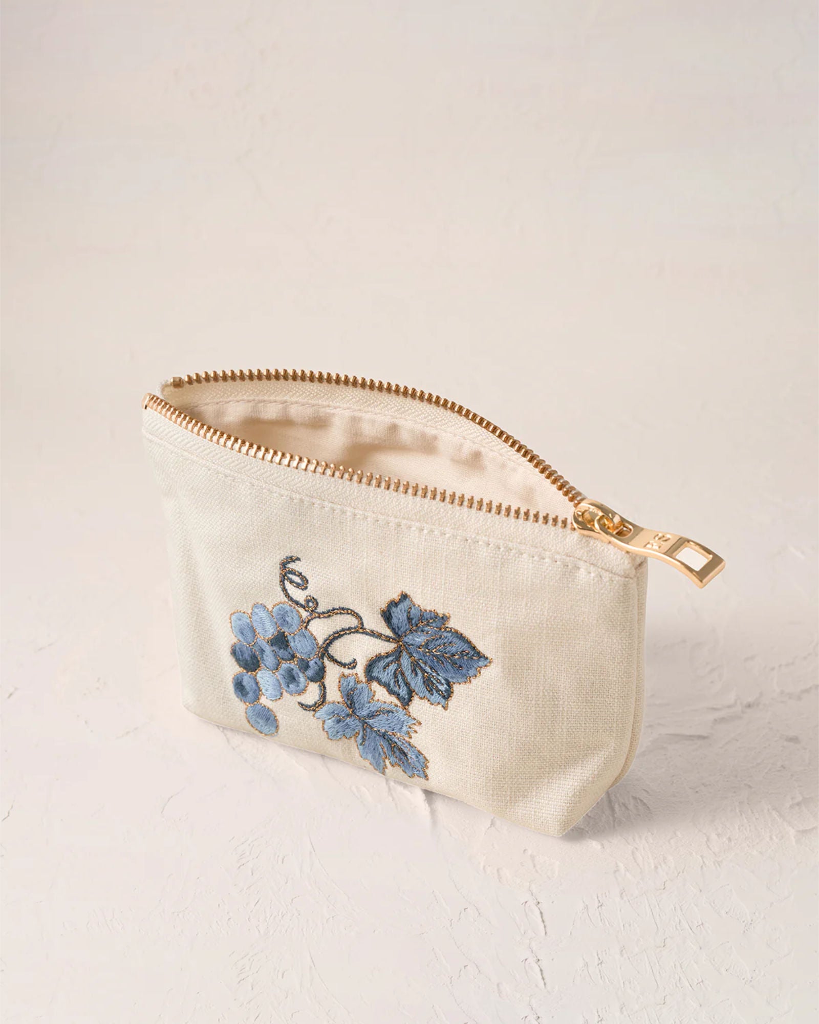 Grapevine Cream Coin Purse