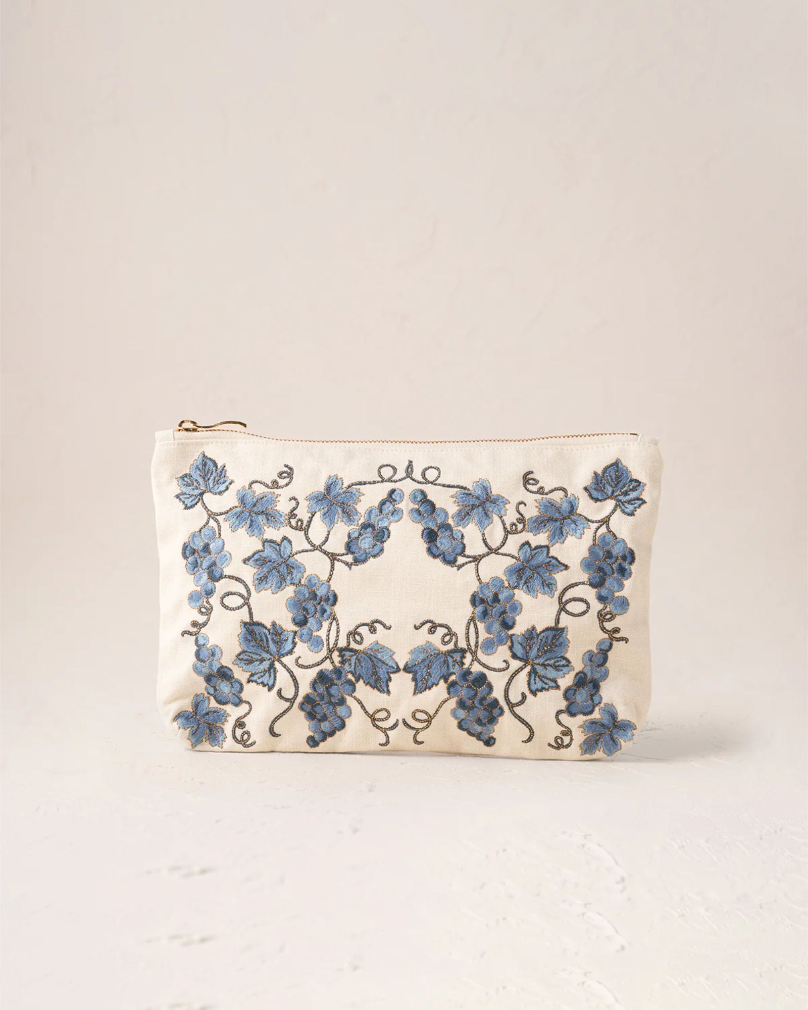 Grapevine Cream Everyday Pouch