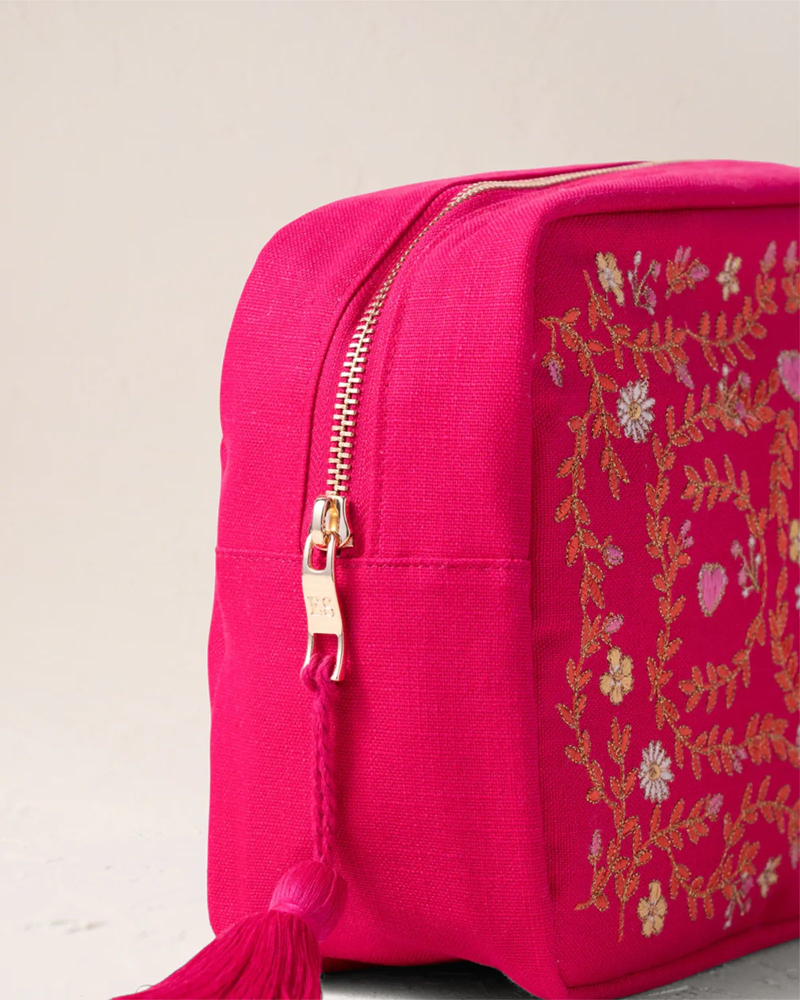 Mediterranean Garden Pink Wash Bag