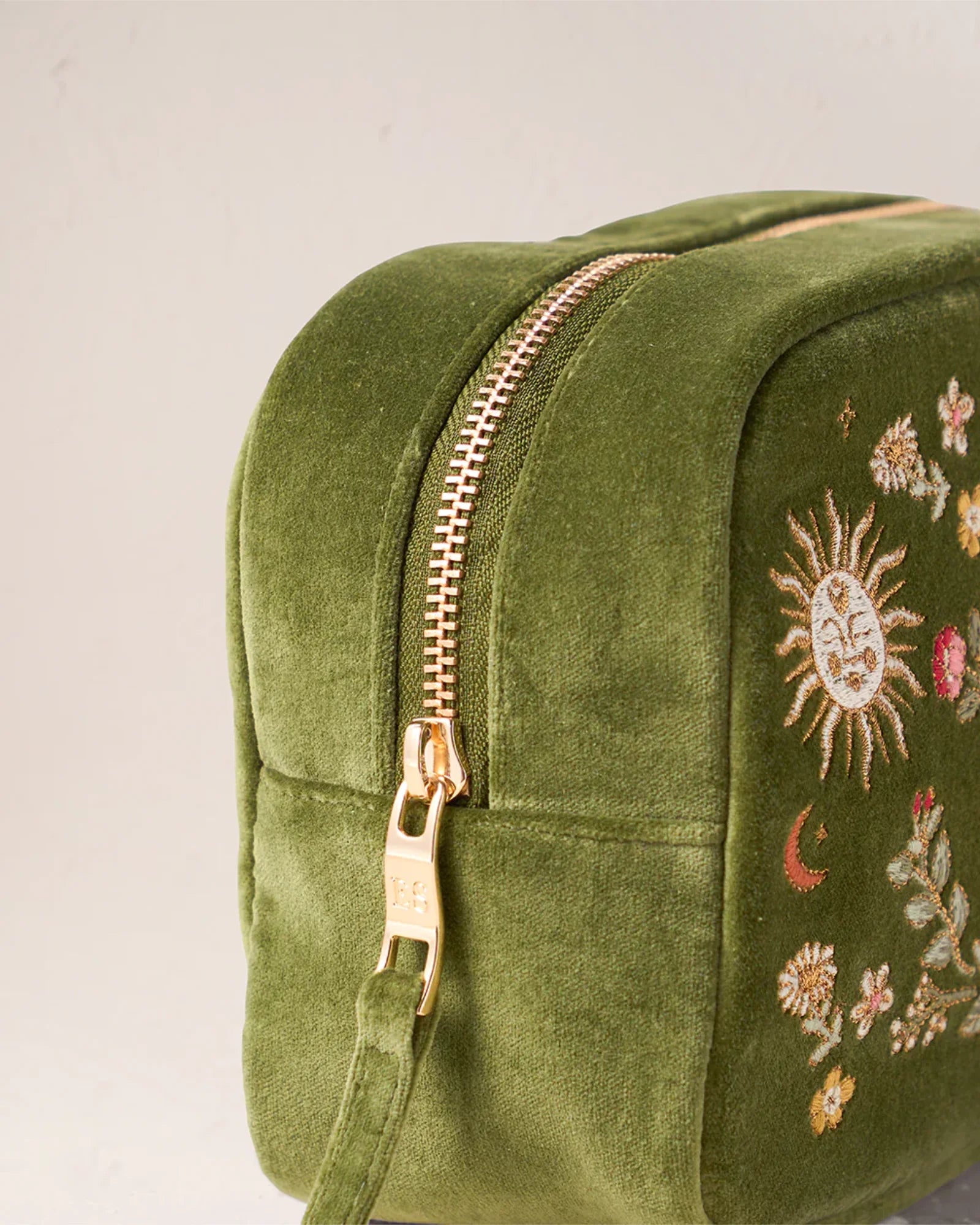 Midnight Mysticism Makeup Bag - Fern