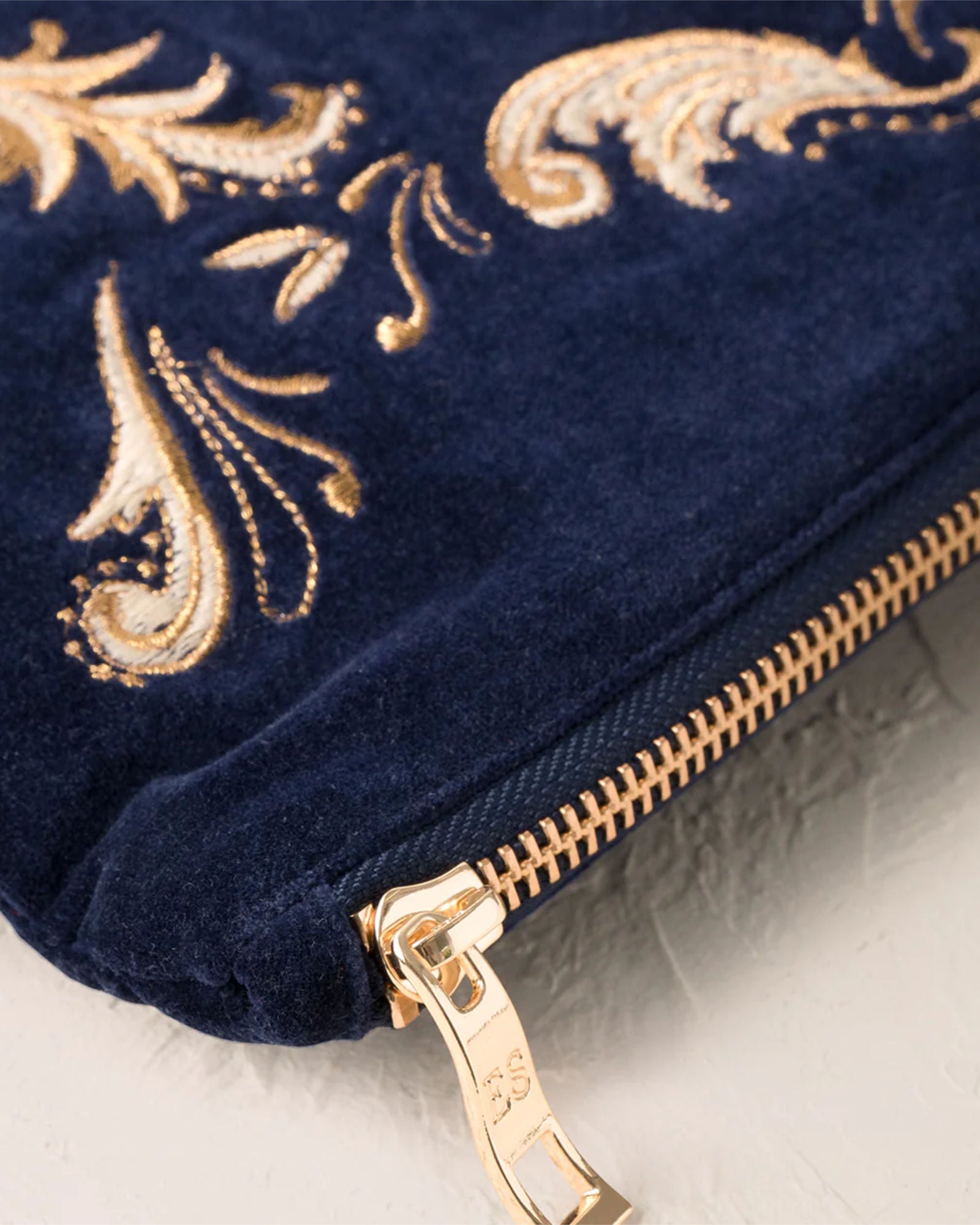 Provencal Bee Navy Everyday Pouch