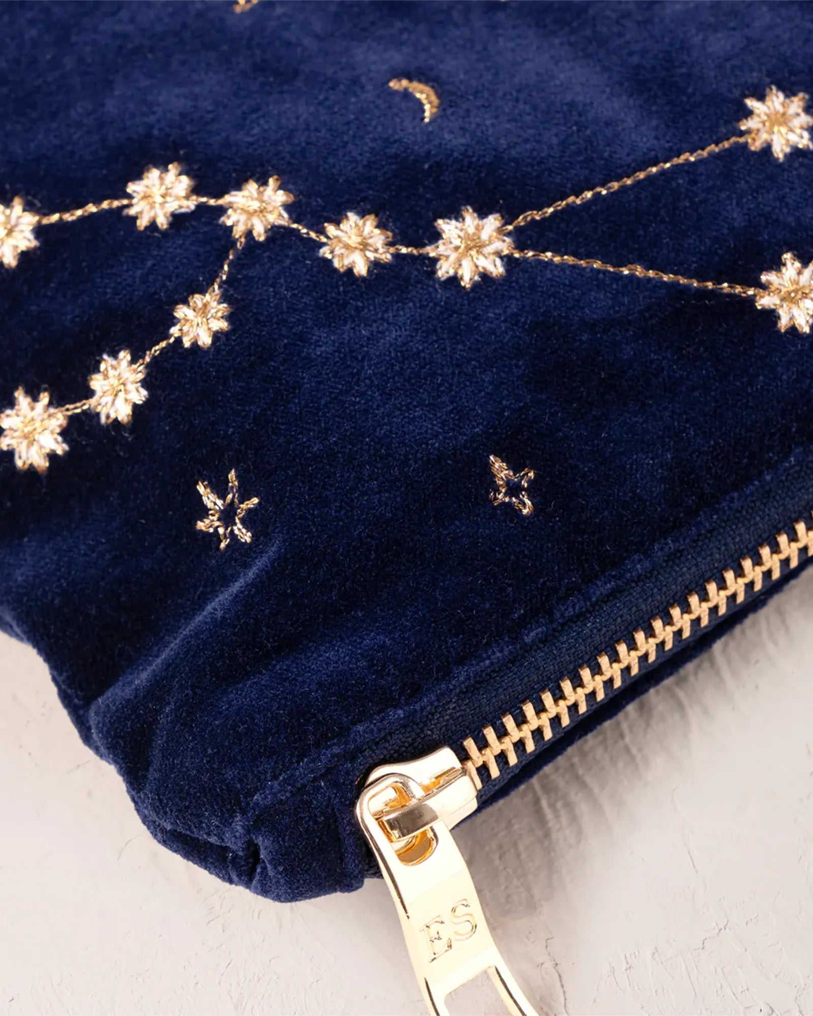Taurus Navy Everyday Pouch