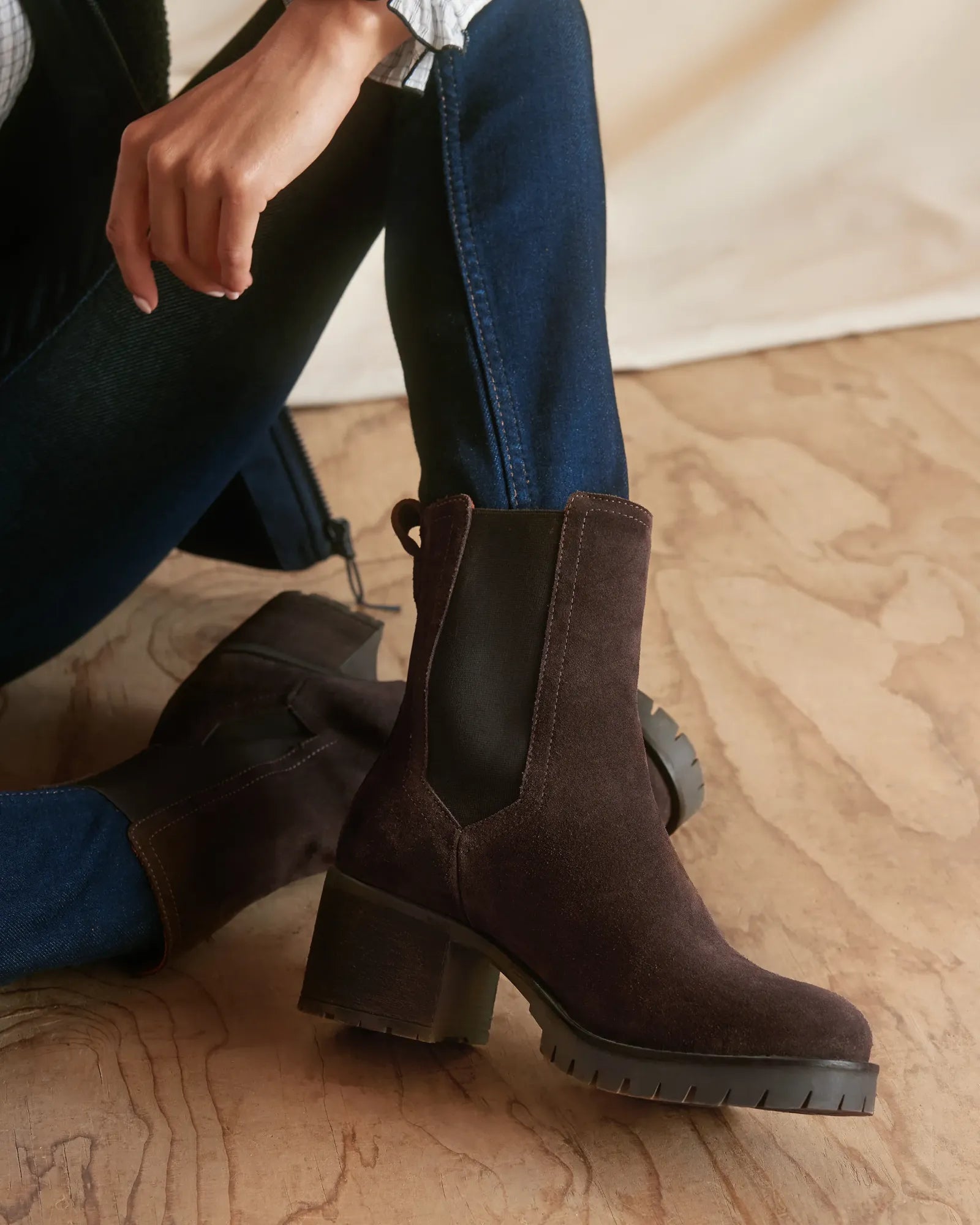 Heeled Boudica Ankle Boot - Chocolate Suede