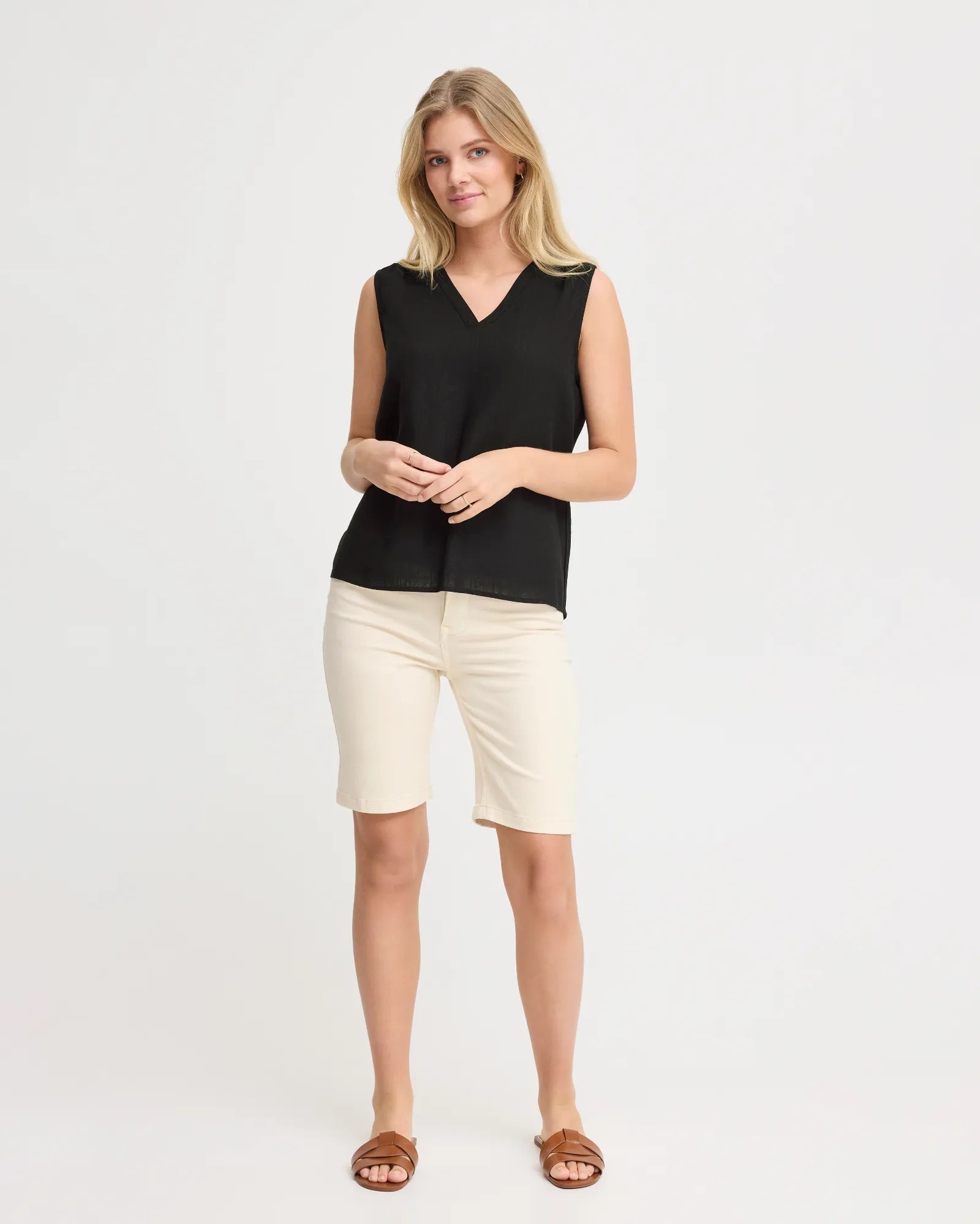 FRJUNA Top - Black