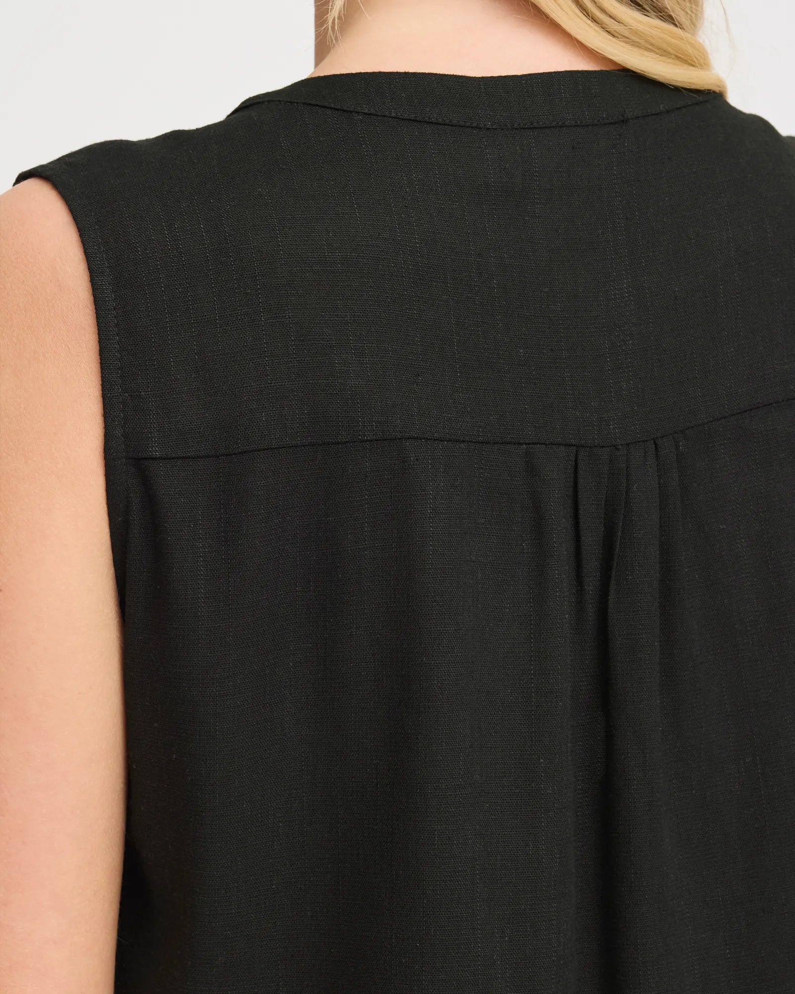 FRJUNA Top - Black