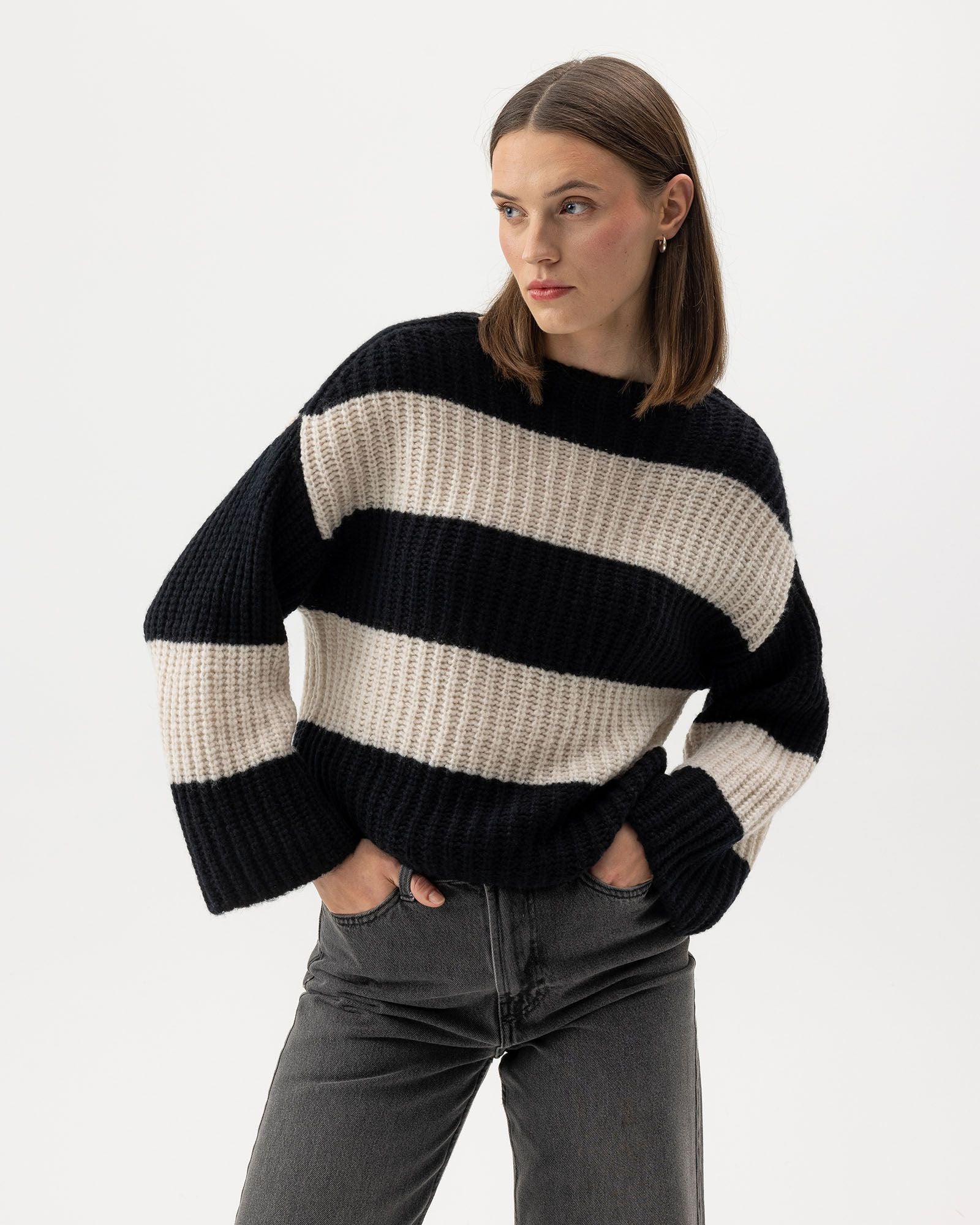 Cajsa Sweater - Black/Sandshell