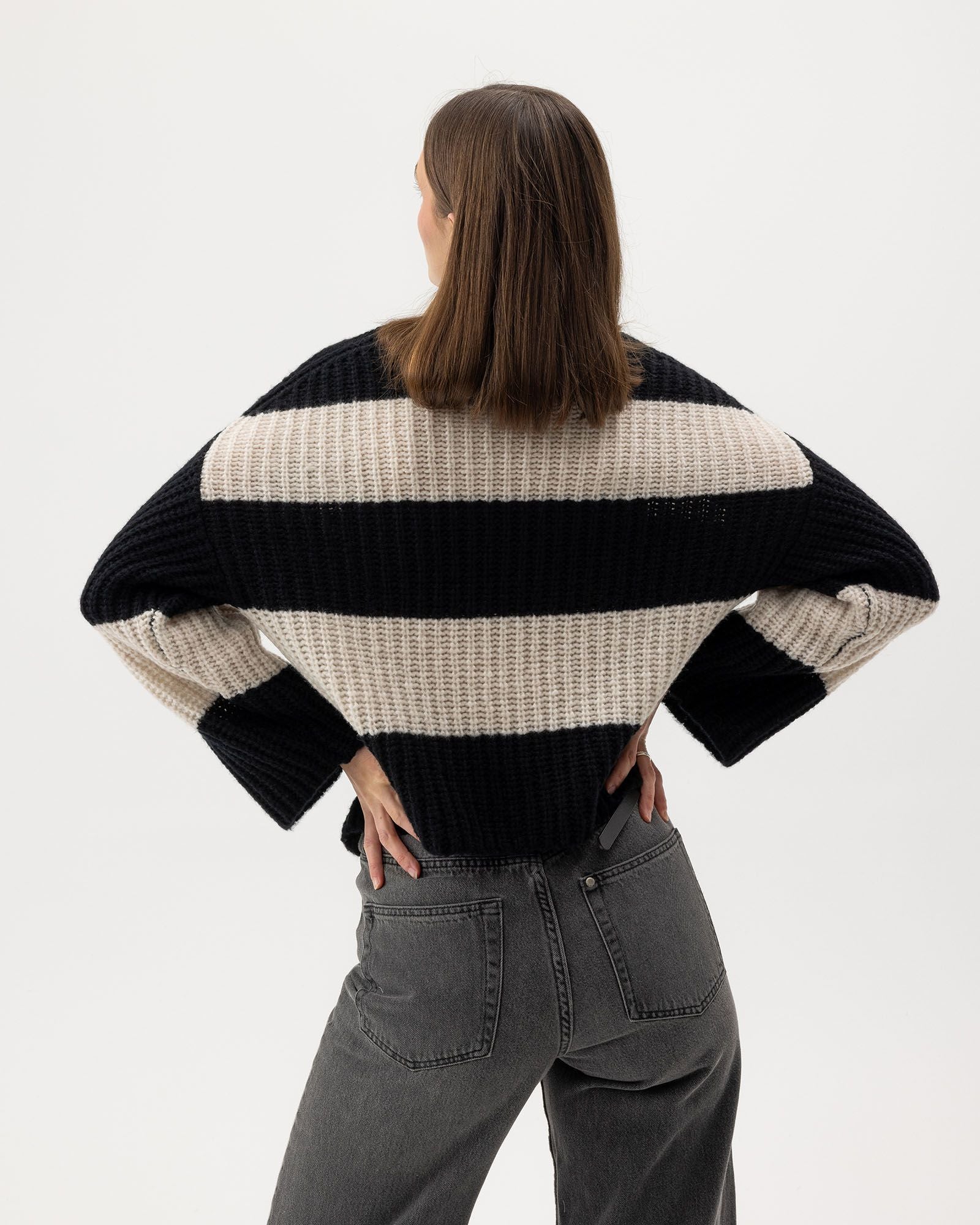 Cajsa Sweater - Black/Sandshell
