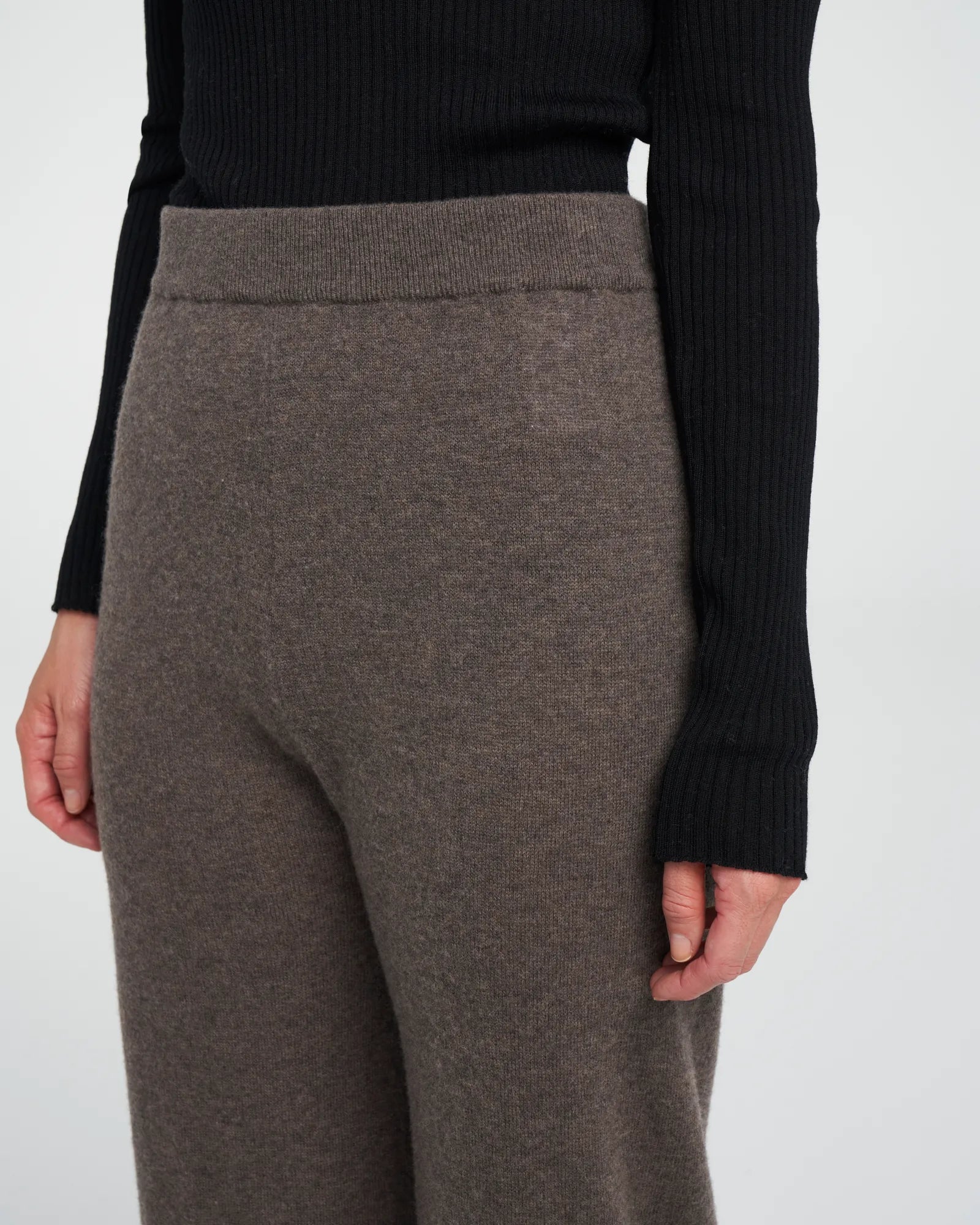 Hilda Pants - Dark Taupe