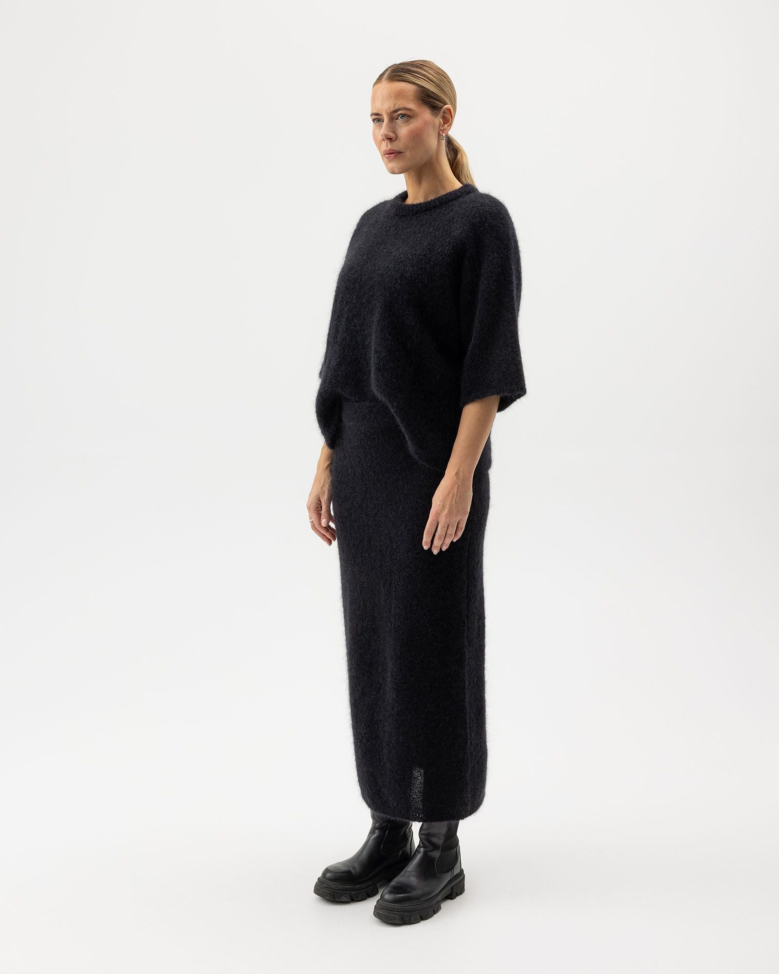 Tindra Crew Neck Jumper - Black