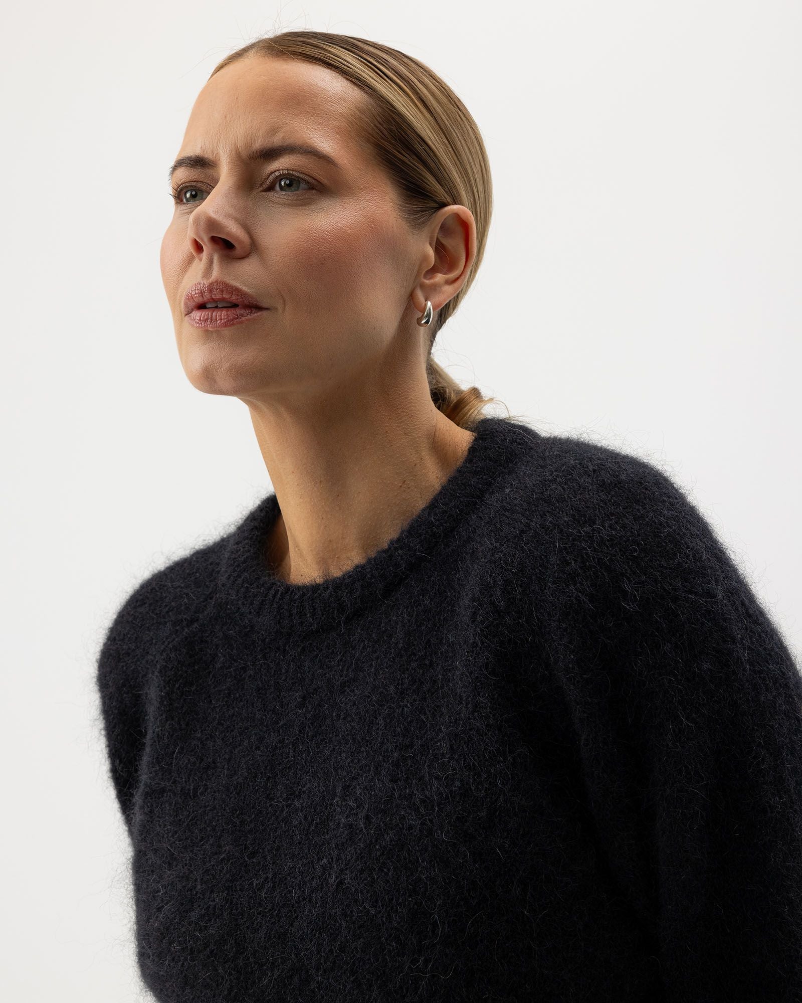 Tindra Crew Neck Jumper - Black