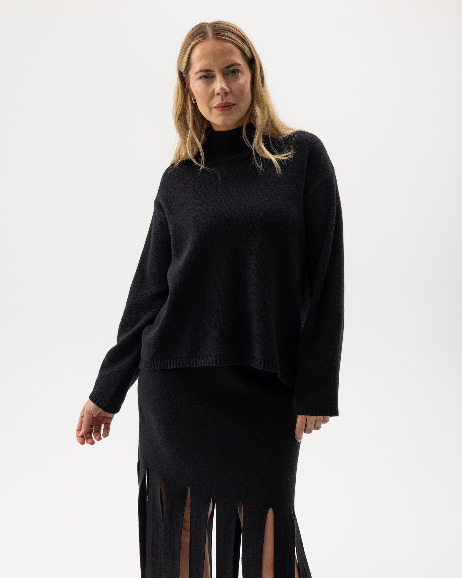 Veronika Turtle Neck Jumper - Black