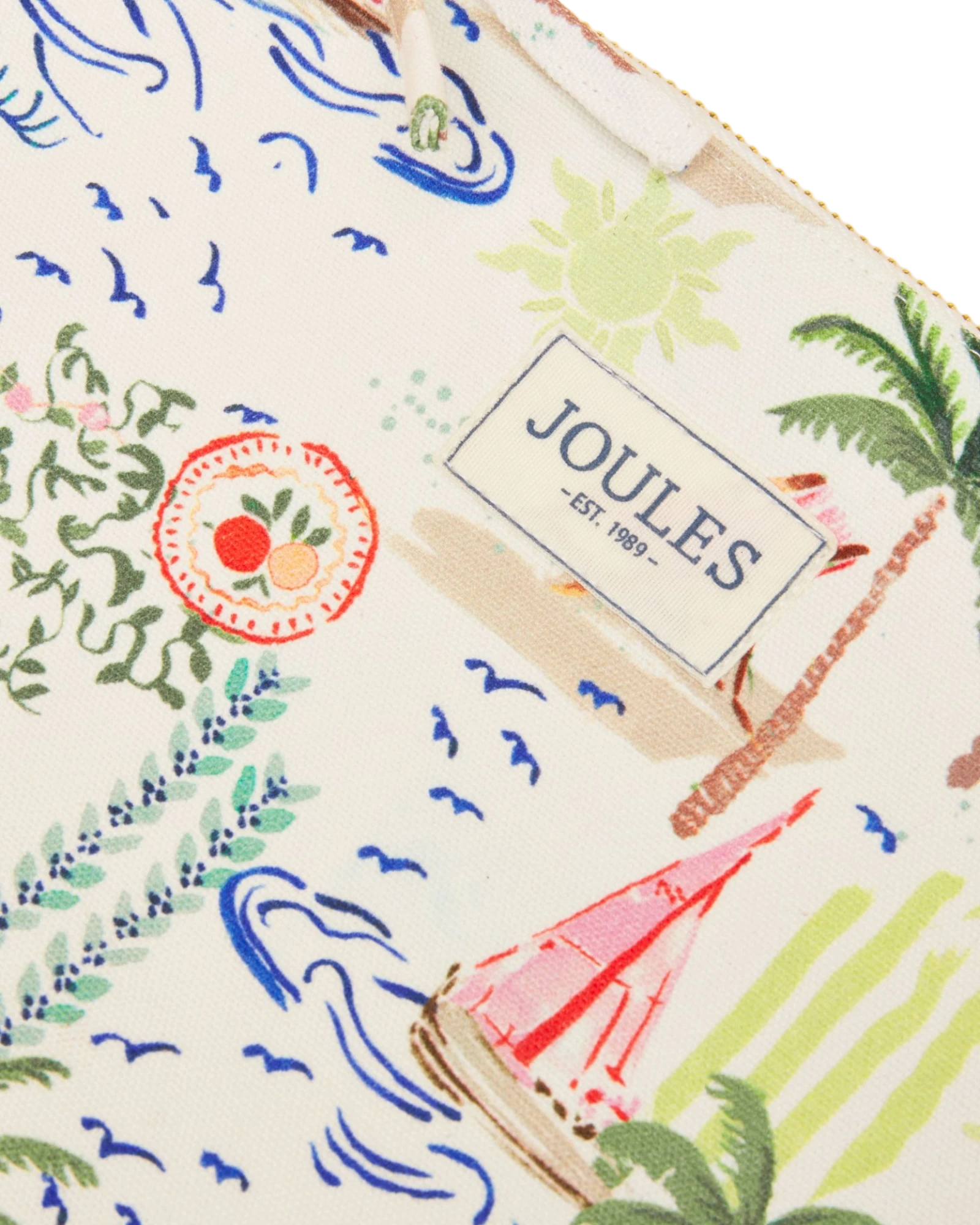 Carrywell Pouch - White Coastal Scene