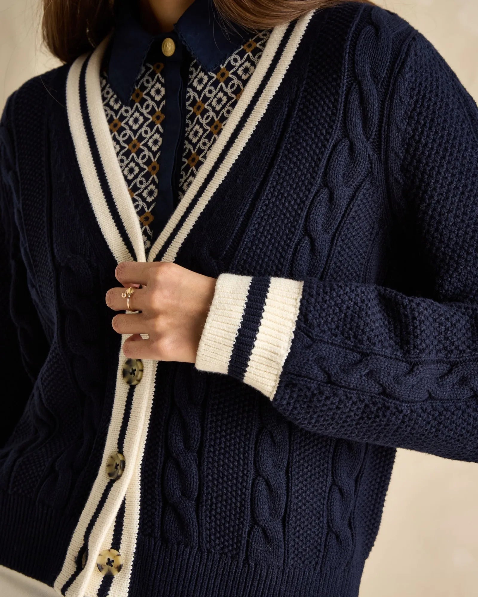 Centre Court Cardigan - Navy
