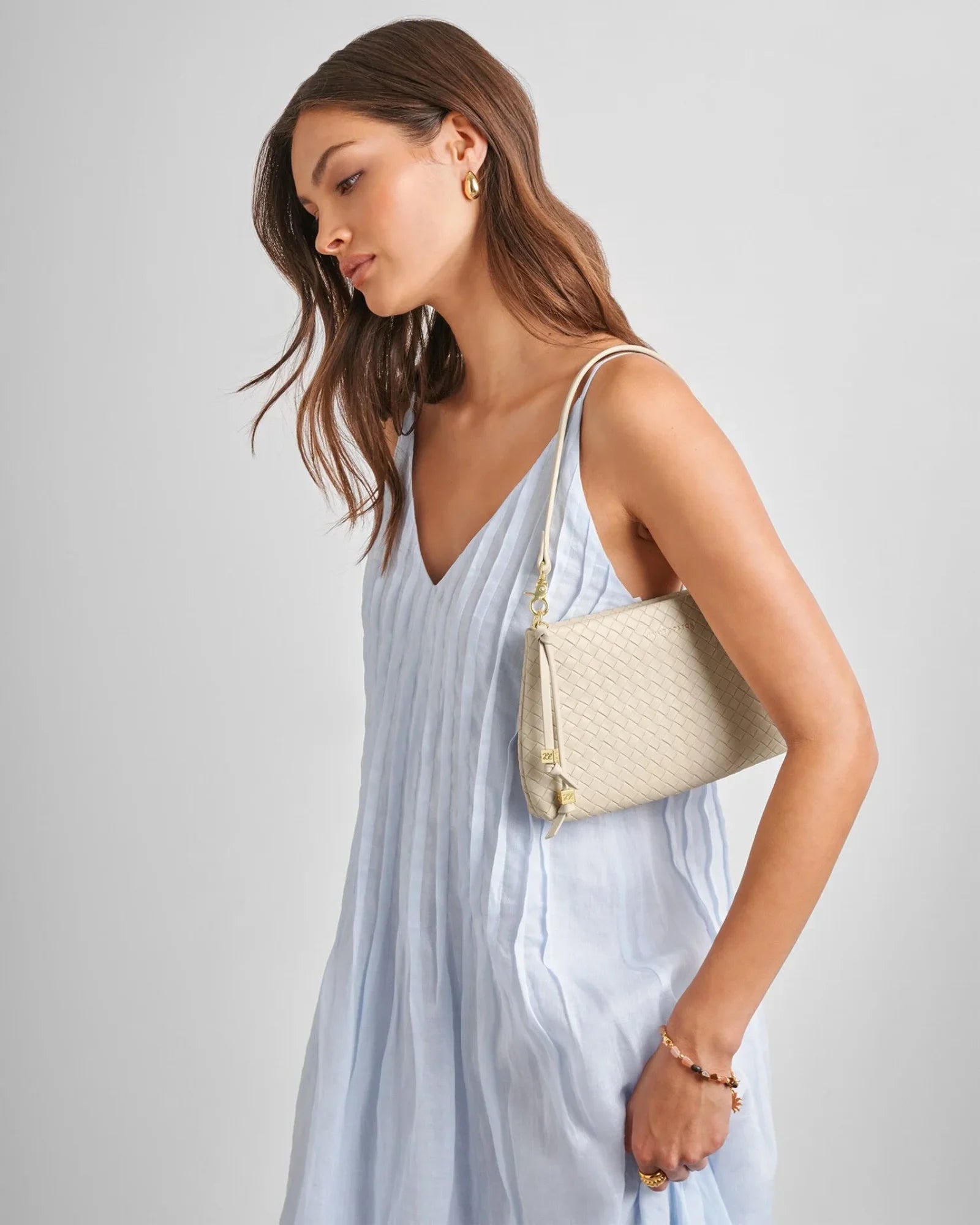 Nova Woven Texture Clutch - Oyster