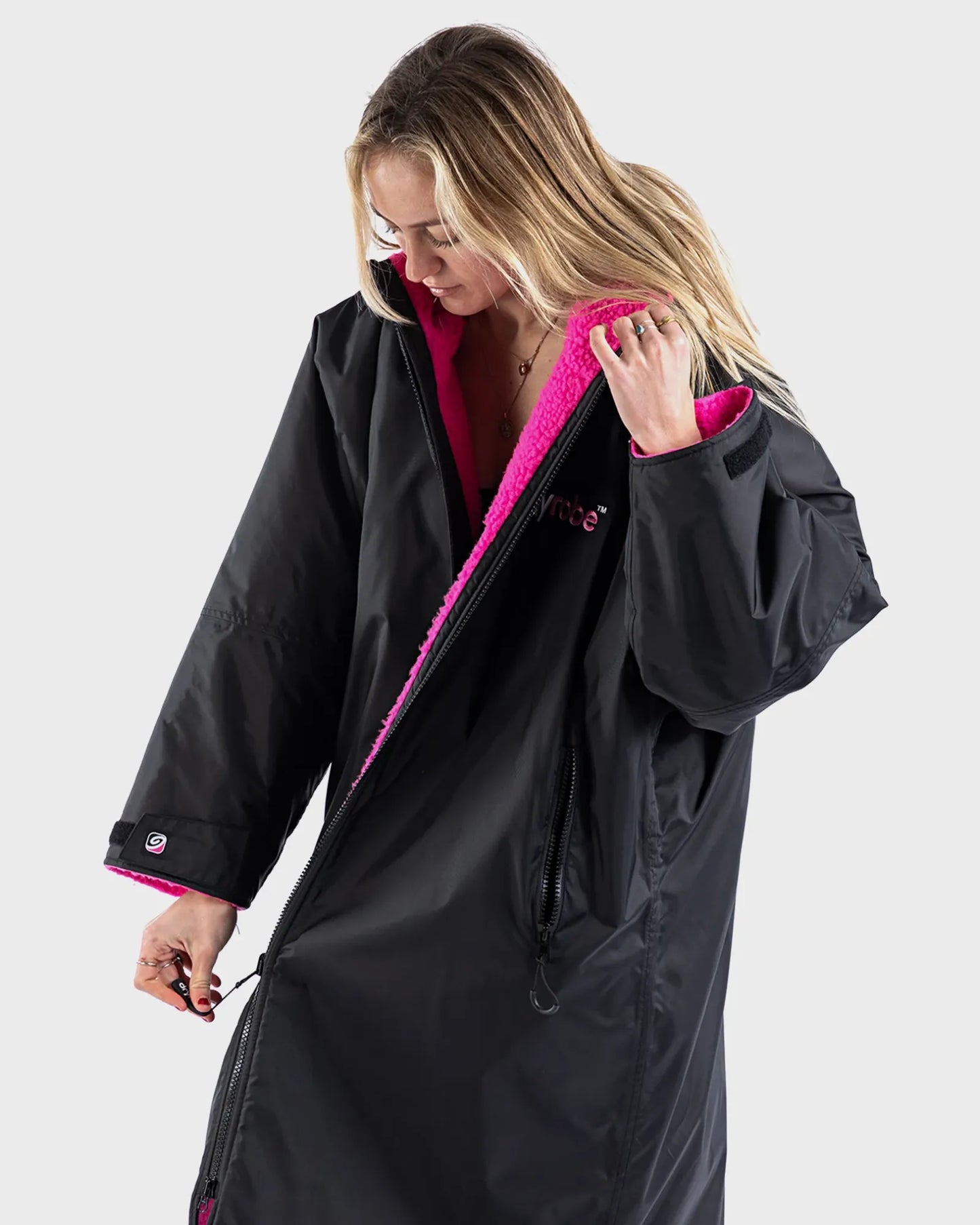dryrobe Advance Long Sleeve - Black/Pink