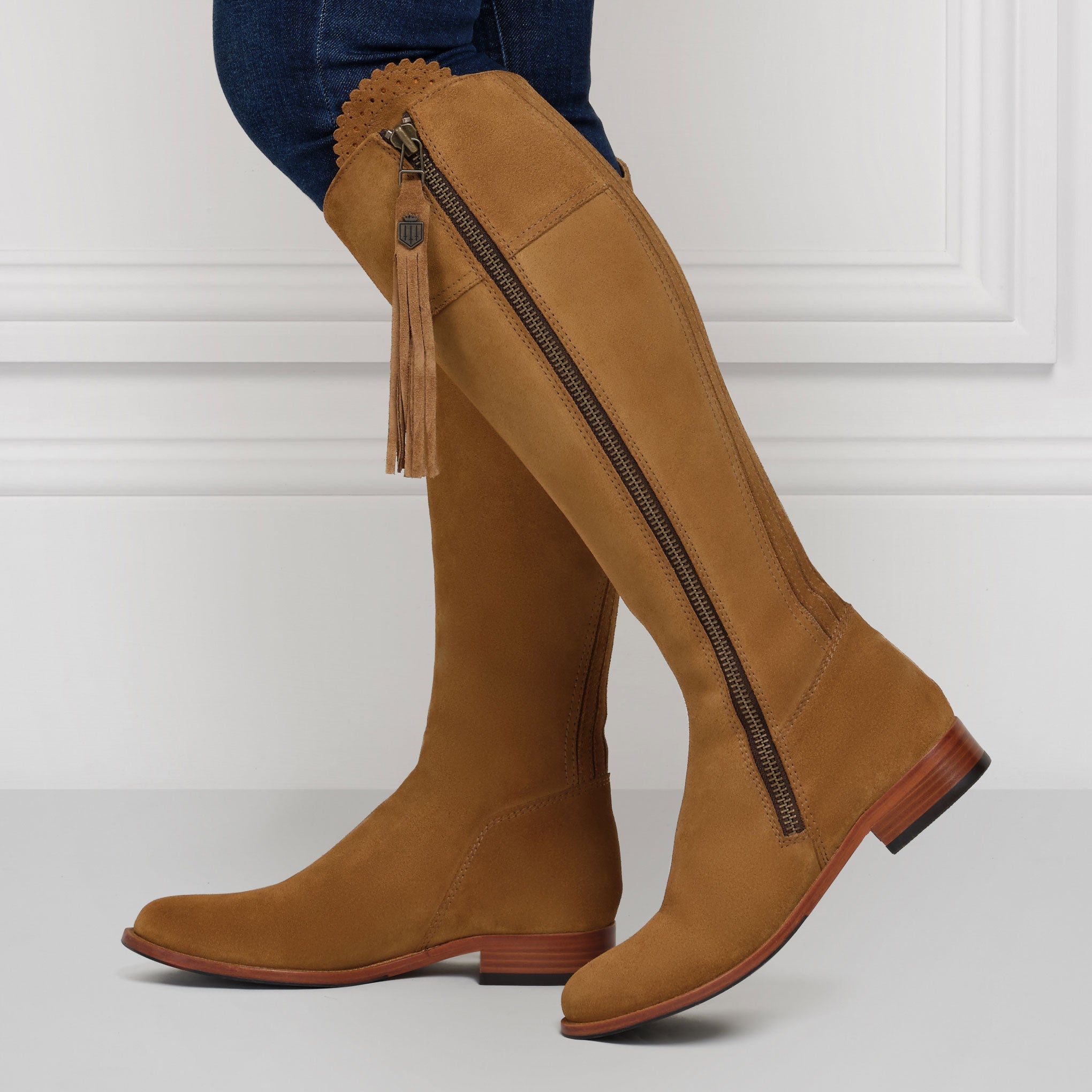 The Regina Sporting Fit Boot - Tan Suede